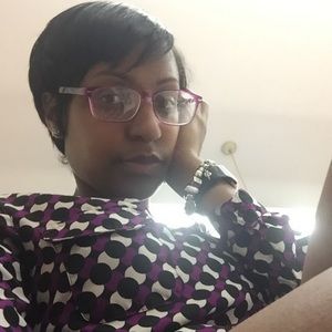 Meet your Posher, Simone